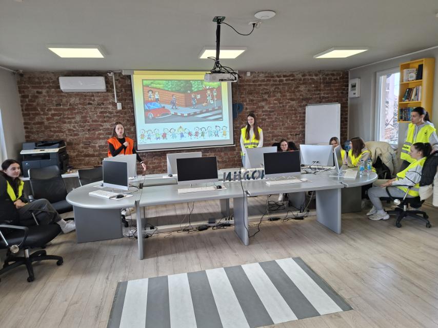 bezbjednost djece u saobraćaju